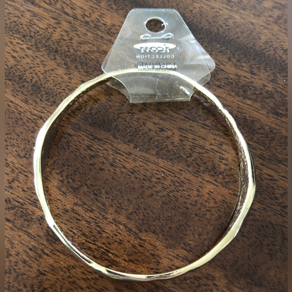 Nwt Icon Collection Hammered Gold Tone Gloss Bangle Bracelet 15$